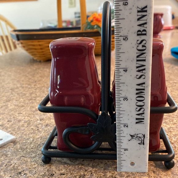 Longaberger Paprika Salt & Pepper Shakers & Black Wrought Iron Holder Caddy - Picture 3 of 17